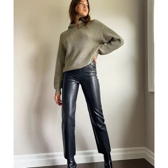 Aritzia Pants - Aritzia Wilfred The Melina Pant Black Vegan Leather High Rise Straight Leg sz 4